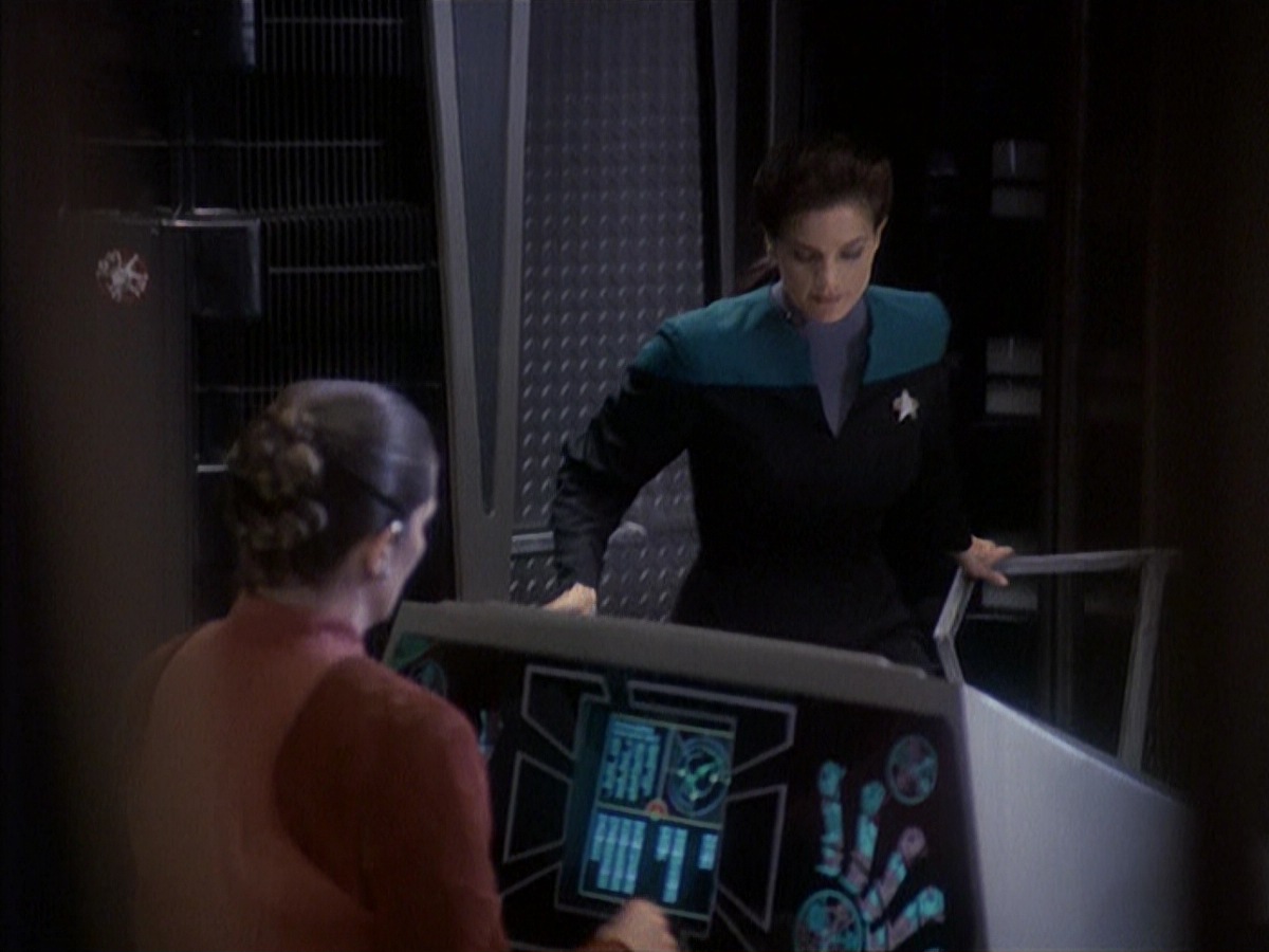 extant_StarTrek_DS9_4x06-Rejoined_0123.jpg
