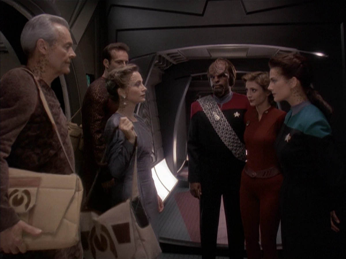 extant_StarTrek_DS9_4x06-Rejoined_0345.jpg
