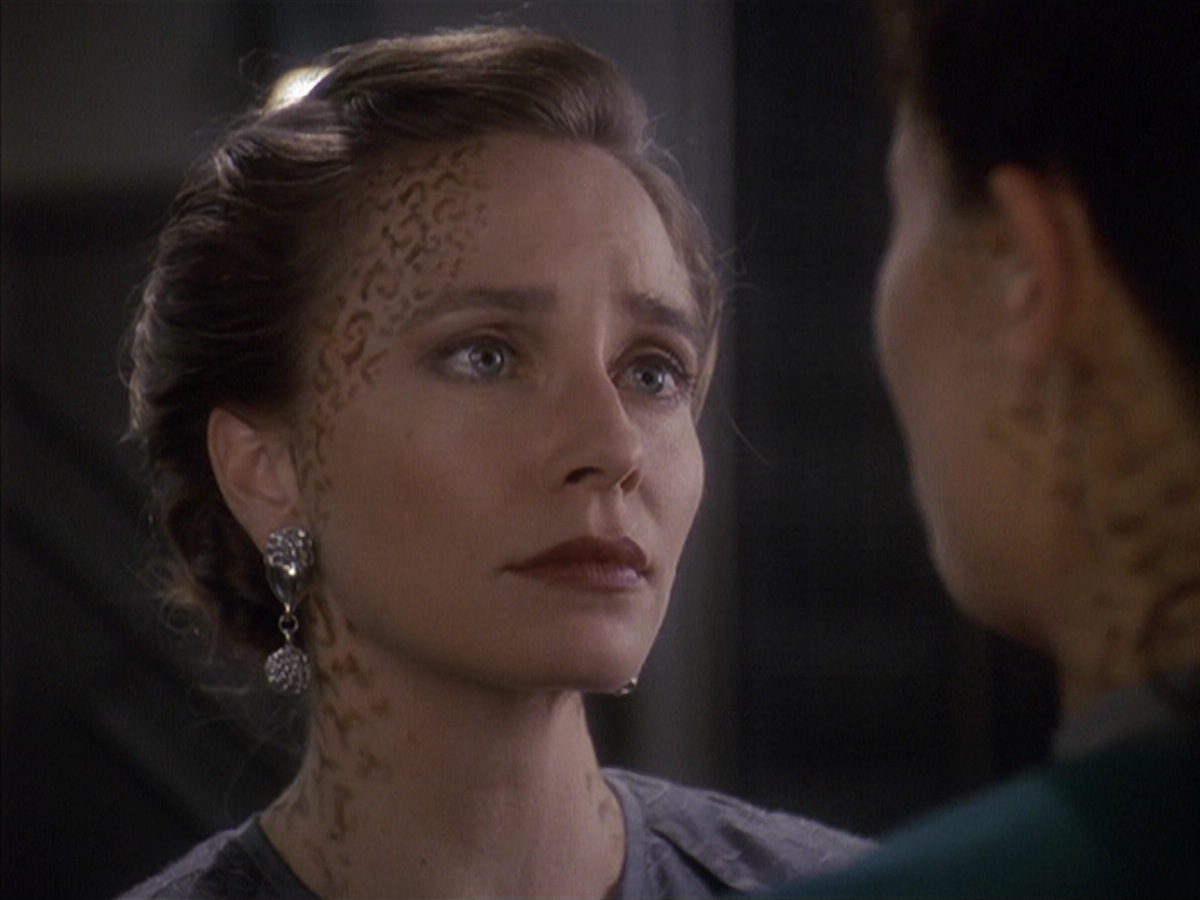 extant_StarTrek_DS9_4x06-Rejoined_4114.jpg