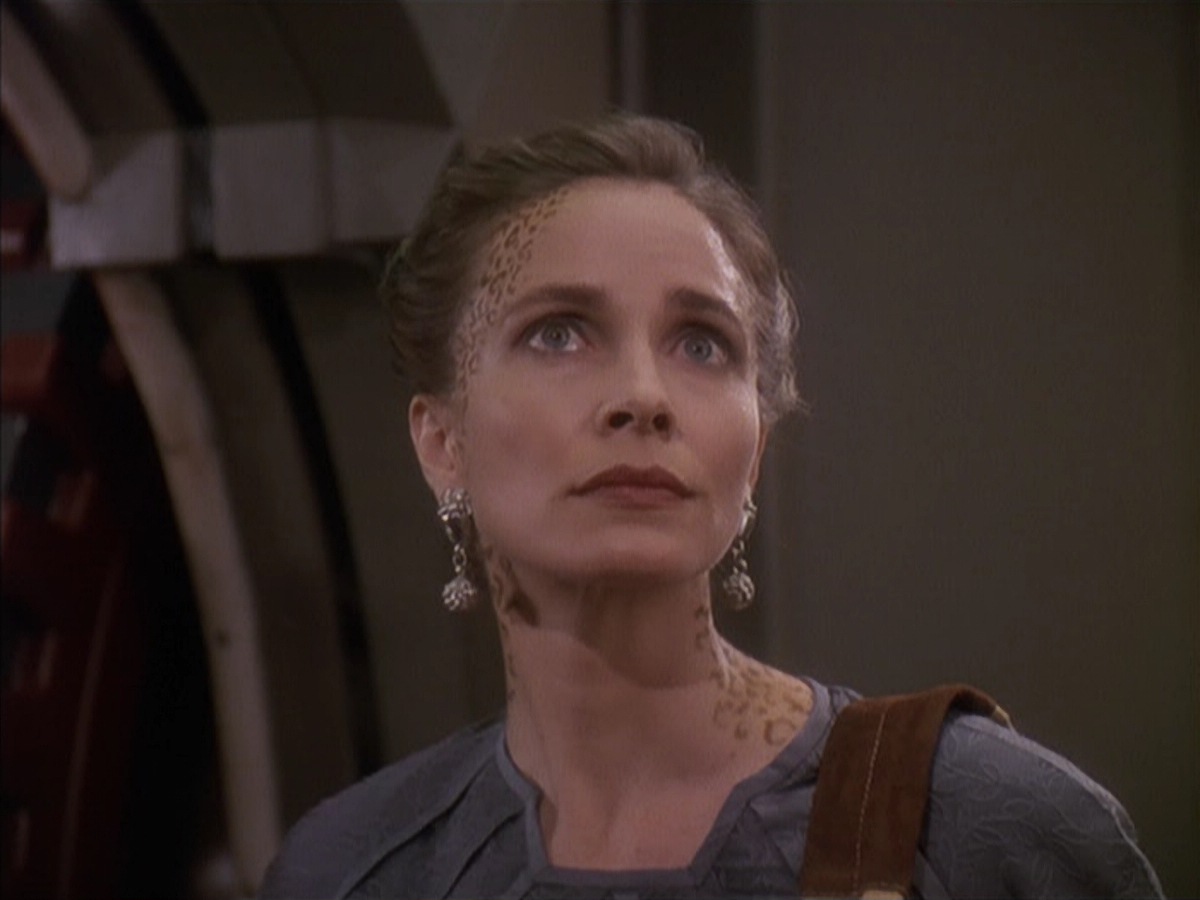 extant_StarTrek_DS9_4x06-Rejoined_4223.jpg