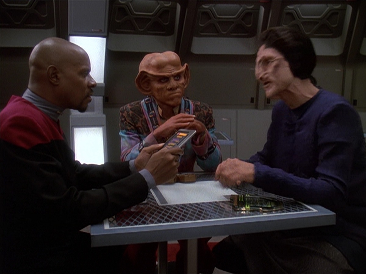 extant_StarTrek_DS9_4x07-StarshipDown_0072.jpg