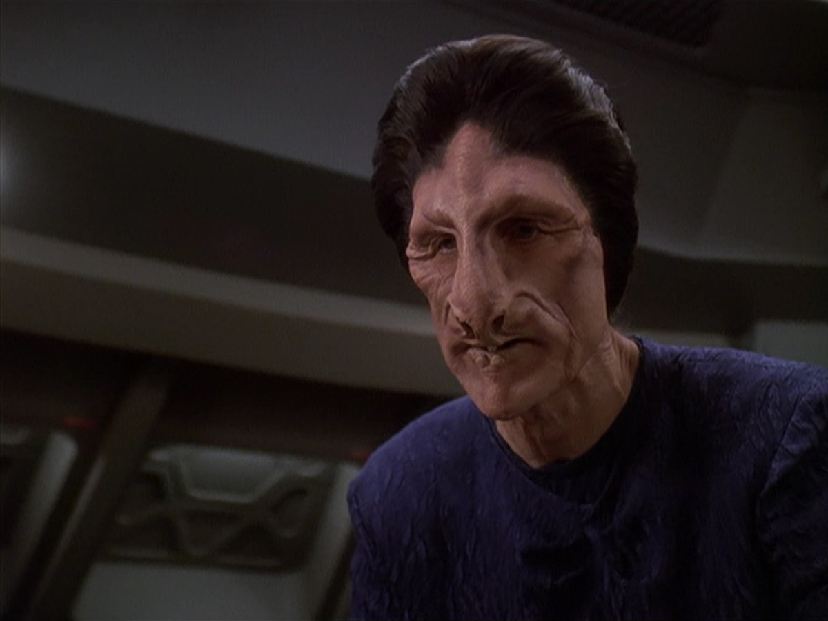 extant_StarTrek_DS9_4x07-StarshipDown_0108.jpg
