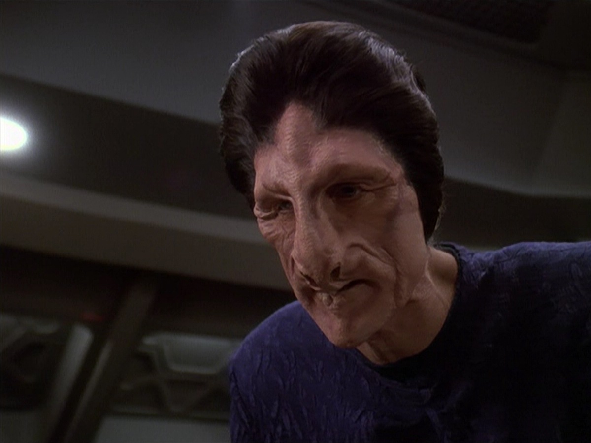 extant_StarTrek_DS9_4x07-StarshipDown_0111.jpg