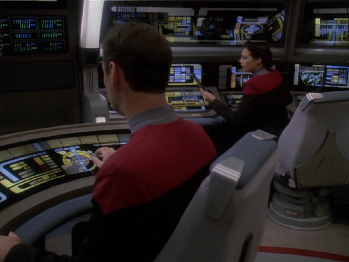extant_StarTrek_DS9_4x07-StarshipDown_0133.jpg