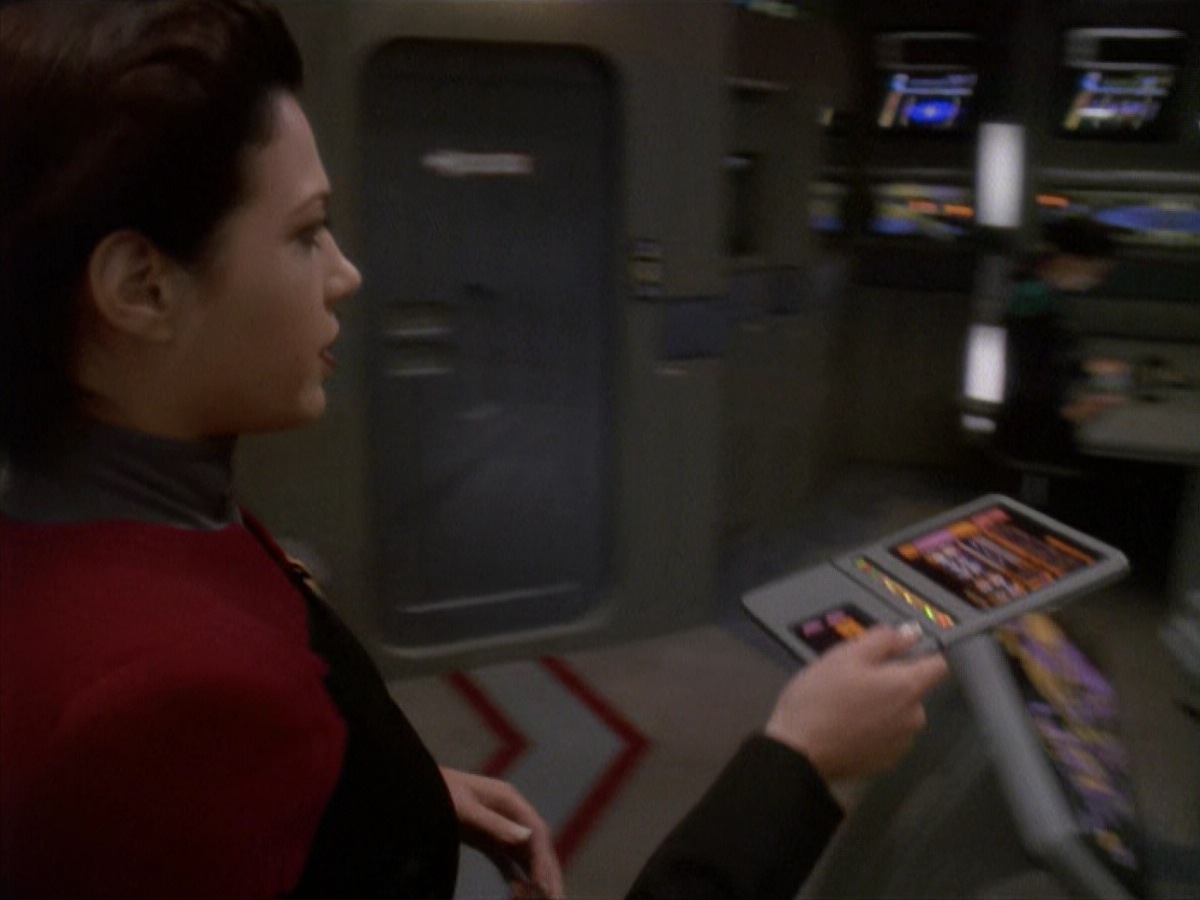 extant_StarTrek_DS9_4x07-StarshipDown_0140.jpg
