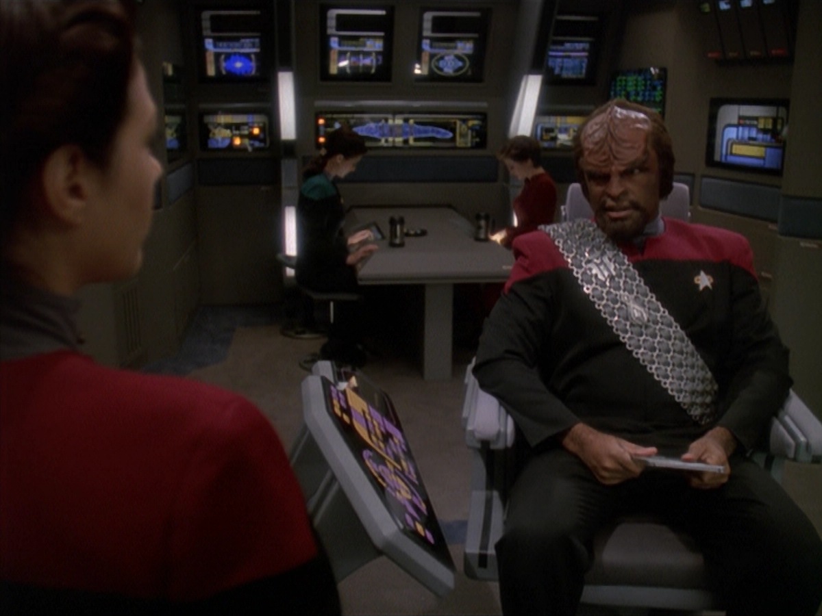 extant_StarTrek_DS9_4x07-StarshipDown_0153.jpg