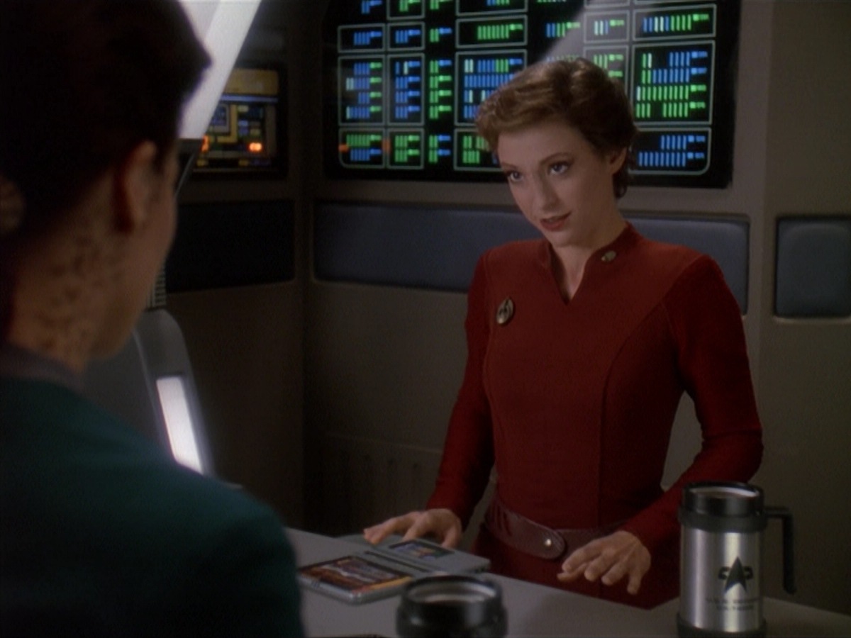 extant_StarTrek_DS9_4x07-StarshipDown_0221.jpg