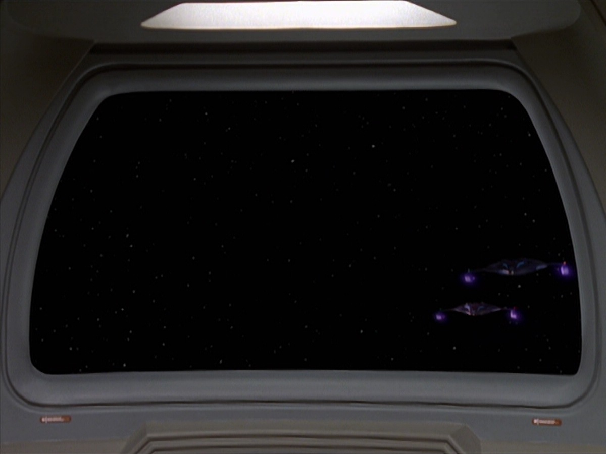 extant_StarTrek_DS9_4x07-StarshipDown_0474.jpg