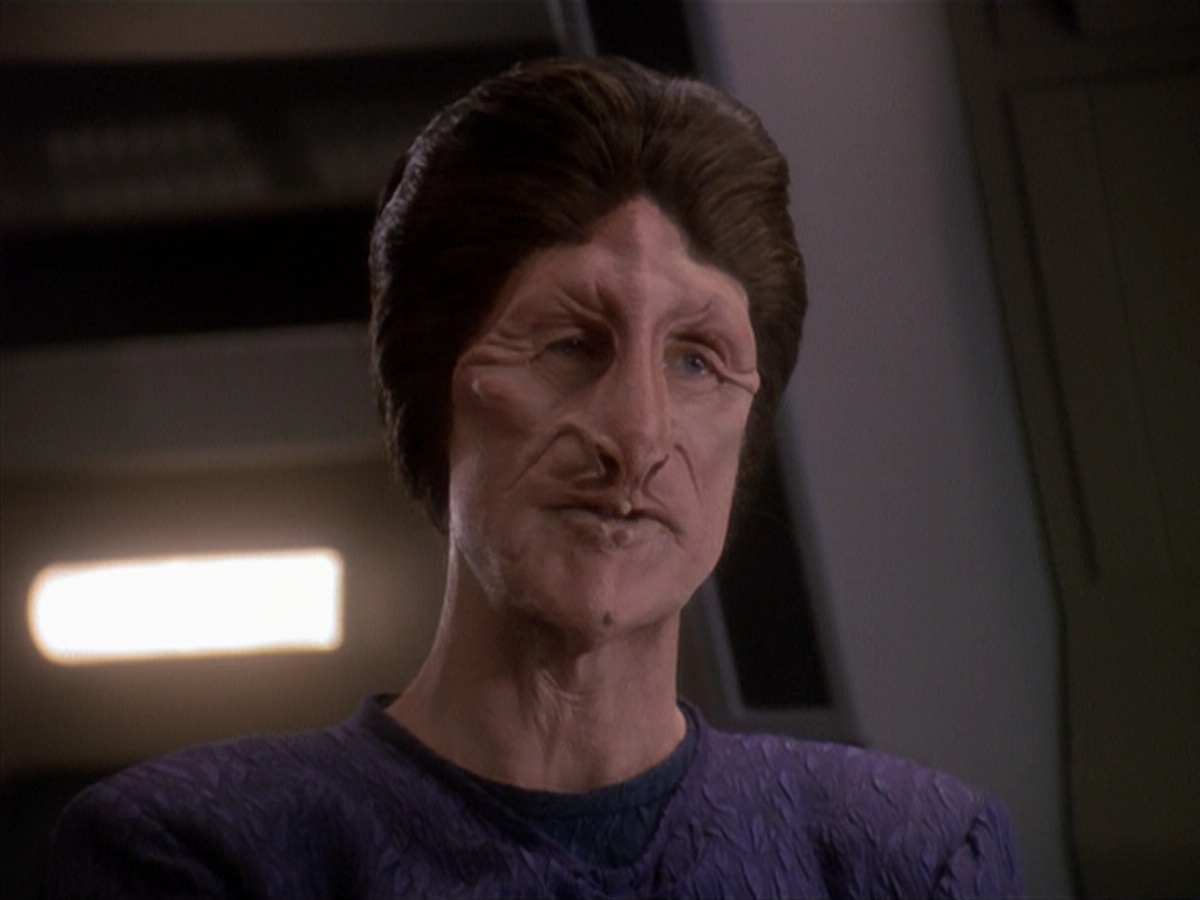 extant_StarTrek_DS9_4x07-StarshipDown_0476.jpg