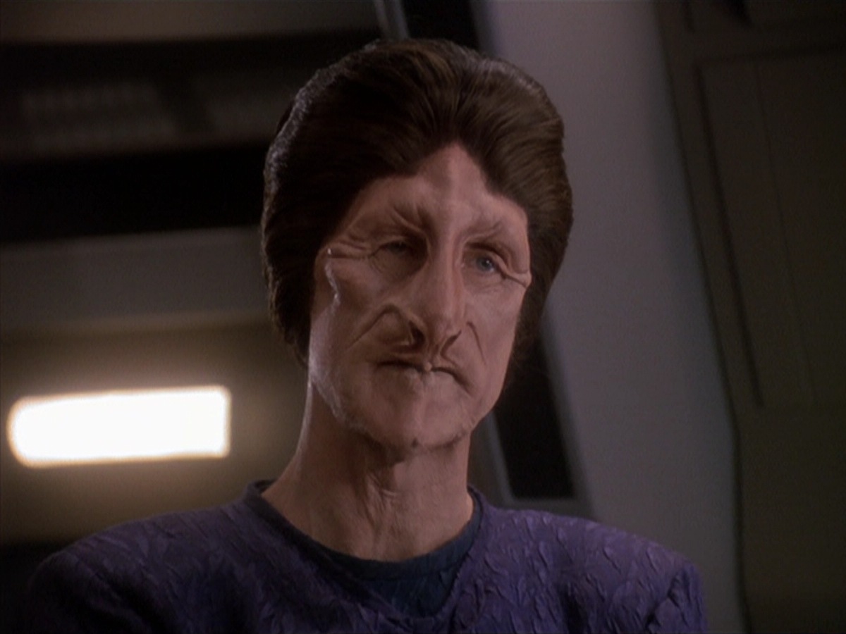 extant_StarTrek_DS9_4x07-StarshipDown_0481.jpg