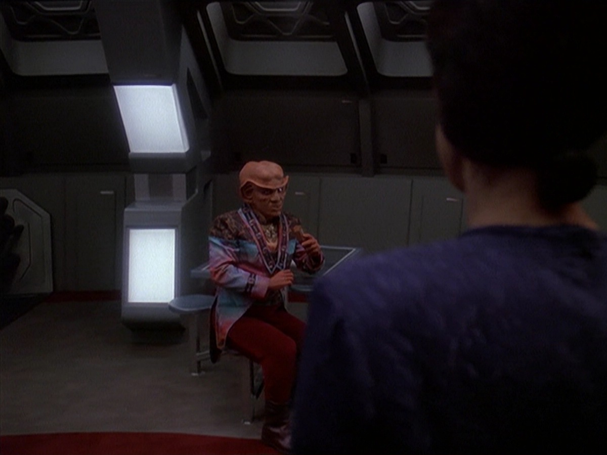 extant_StarTrek_DS9_4x07-StarshipDown_0778.jpg