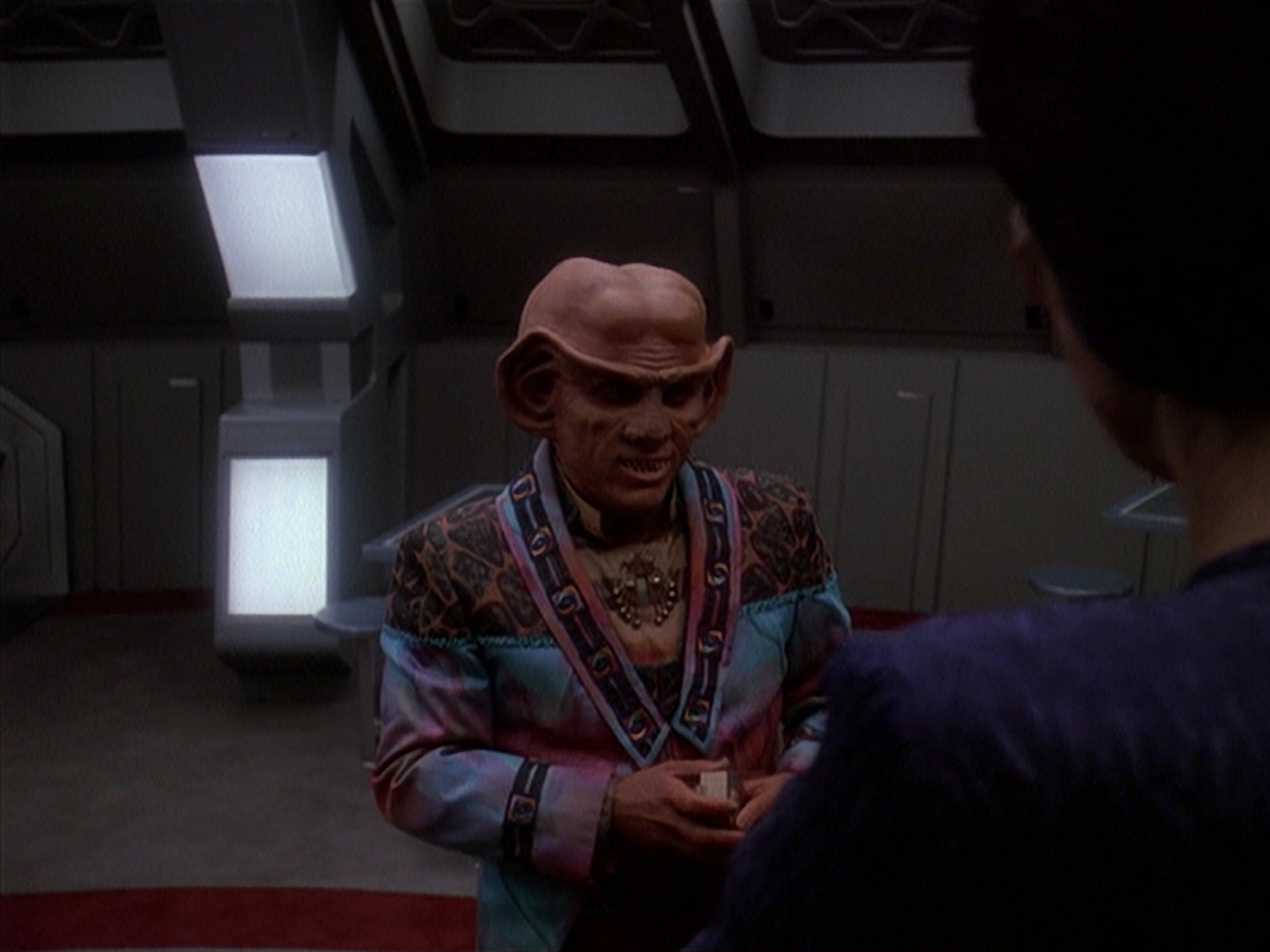 extant_StarTrek_DS9_4x07-StarshipDown_0797.jpg