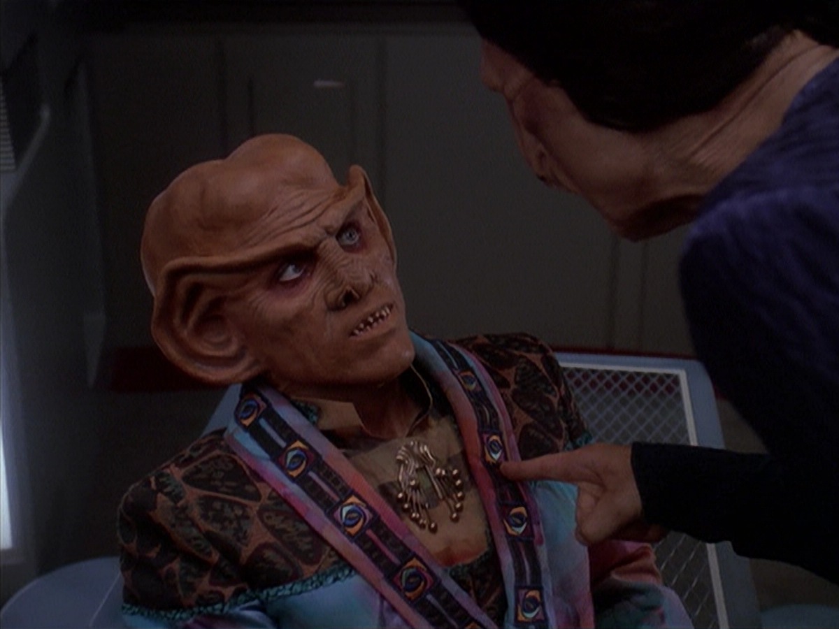 extant_StarTrek_DS9_4x07-StarshipDown_0837.jpg
