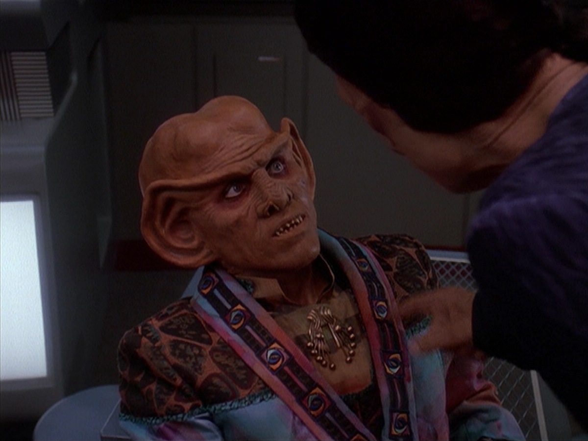 extant_StarTrek_DS9_4x07-StarshipDown_0841.jpg