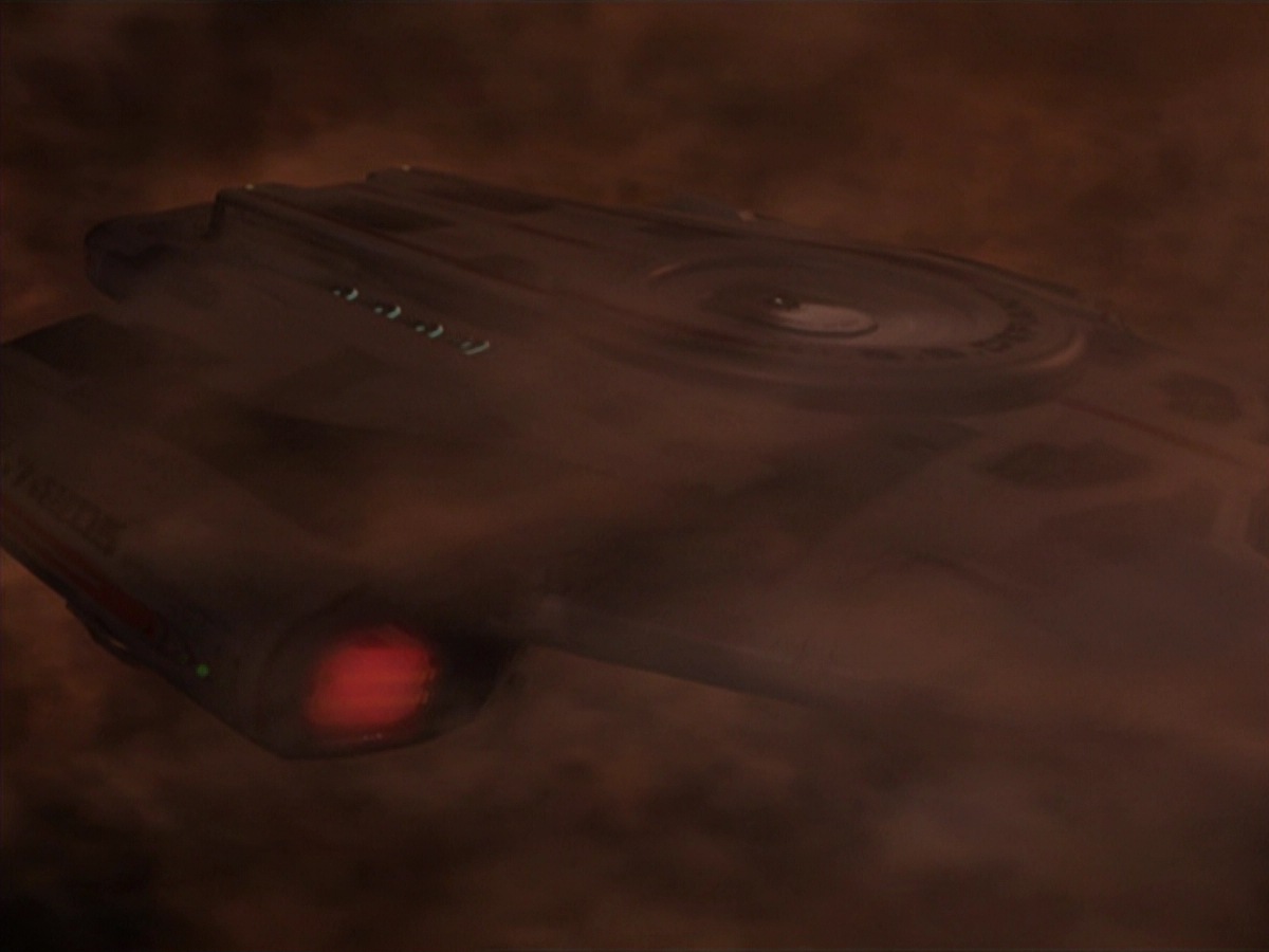extant_StarTrek_DS9_4x07-StarshipDown_0894.jpg