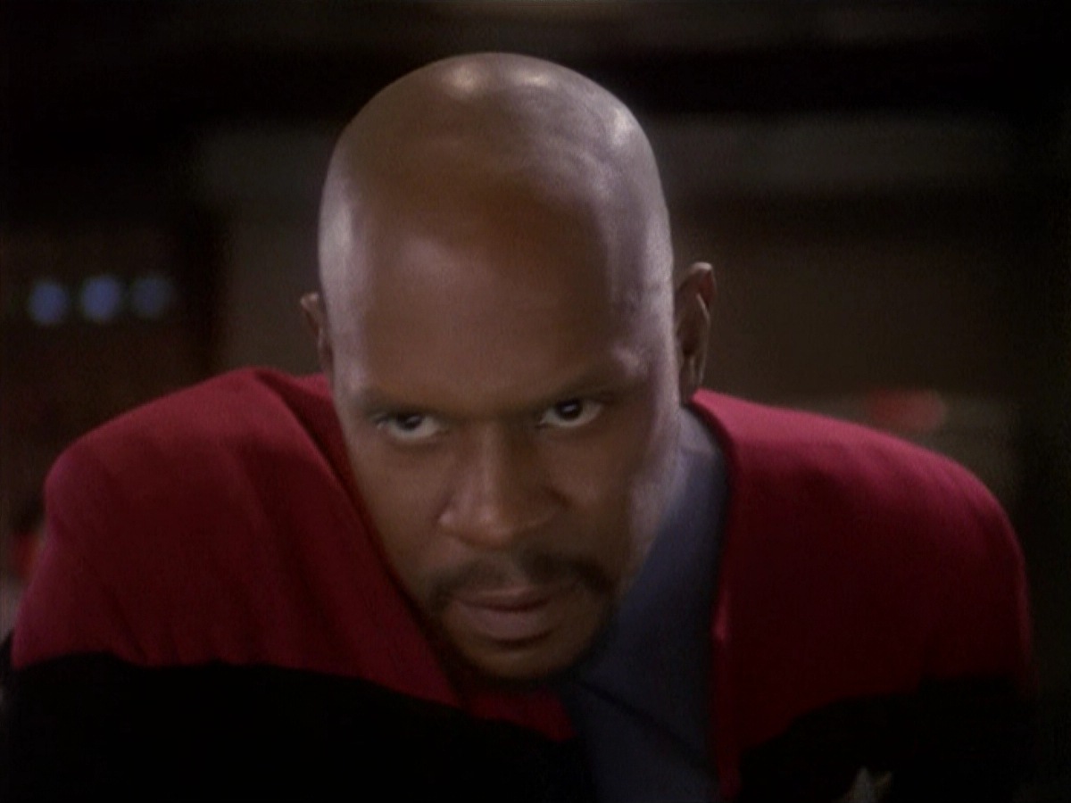 extant_StarTrek_DS9_4x07-StarshipDown_0907.jpg