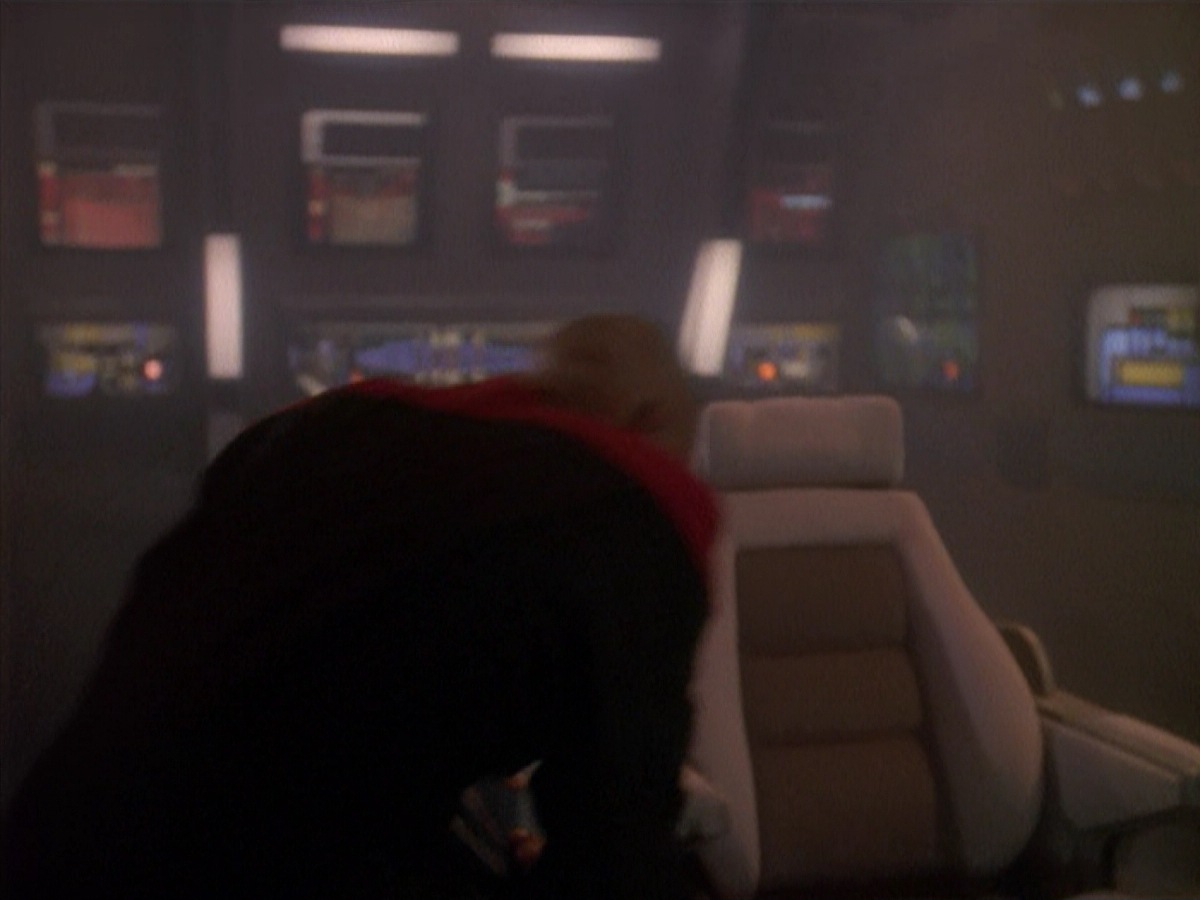 extant_StarTrek_DS9_4x07-StarshipDown_0955.jpg