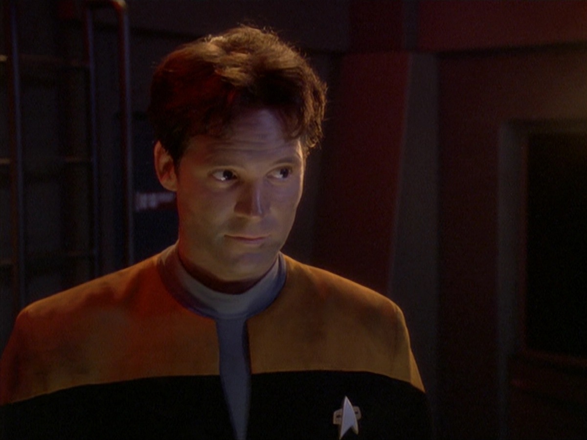 extant_StarTrek_DS9_4x07-StarshipDown_2360.jpg
