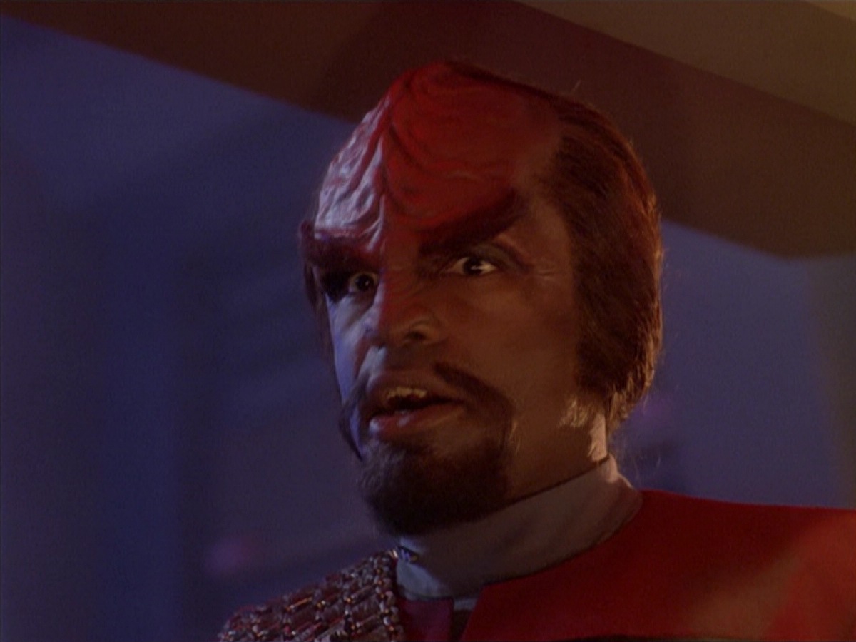 extant_StarTrek_DS9_4x07-StarshipDown_2605.jpg