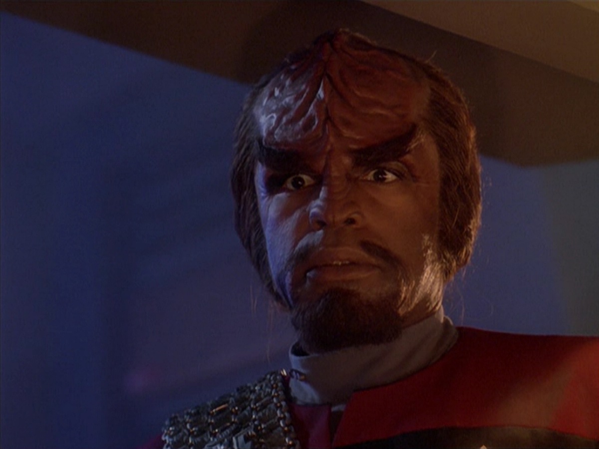 extant_StarTrek_DS9_4x07-StarshipDown_2633.jpg