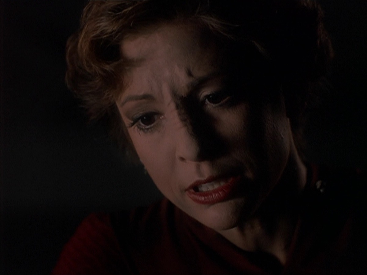 extant_StarTrek_DS9_4x07-StarshipDown_3713.jpg