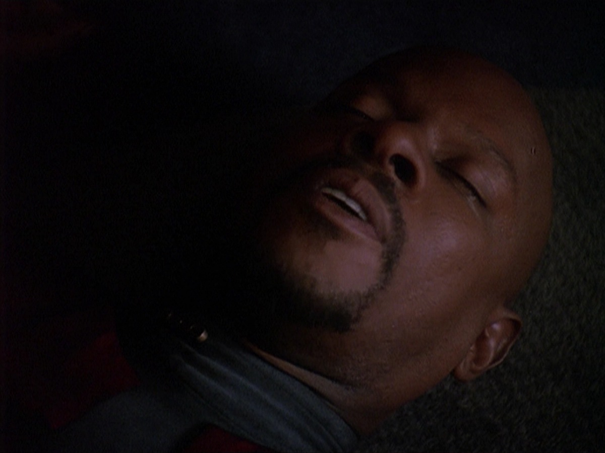 extant_StarTrek_DS9_4x07-StarshipDown_3715.jpg