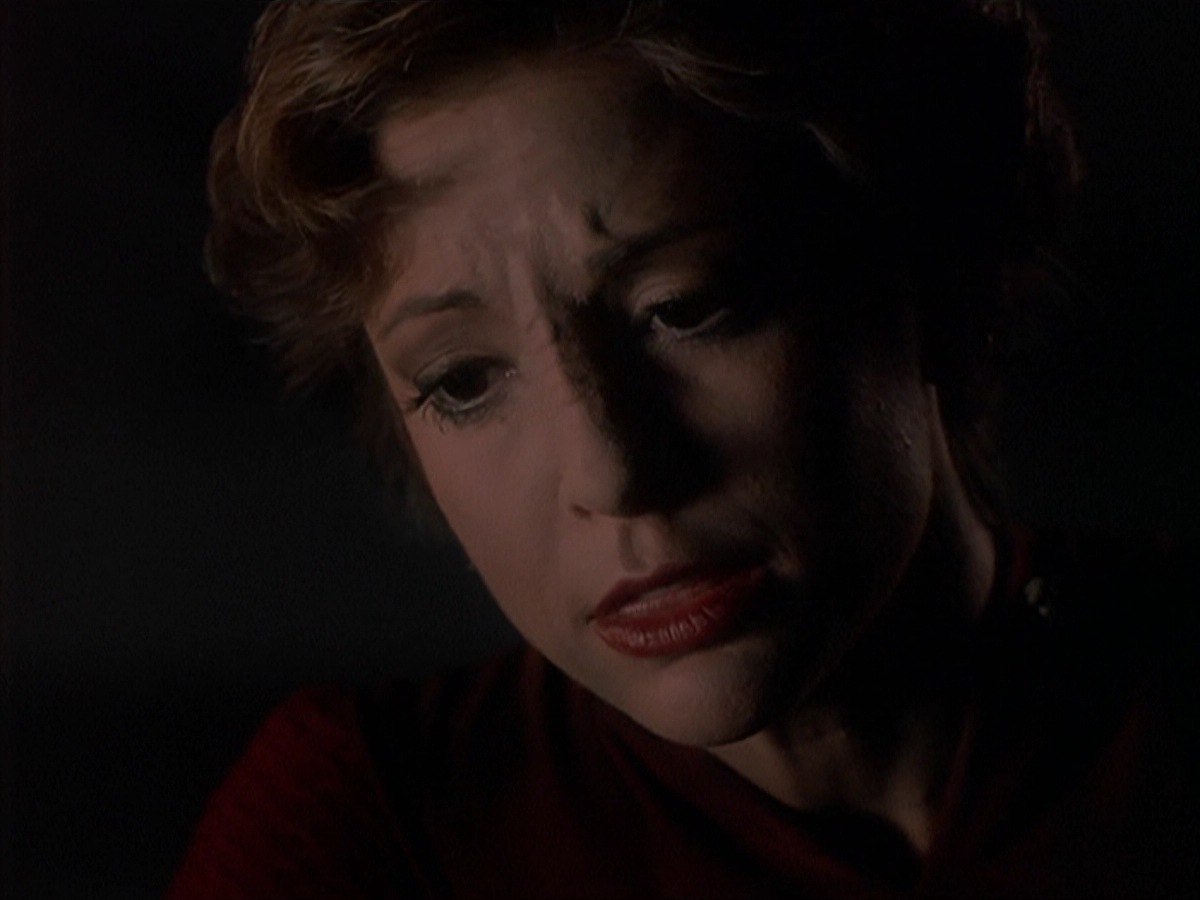 extant_StarTrek_DS9_4x07-StarshipDown_3718.jpg