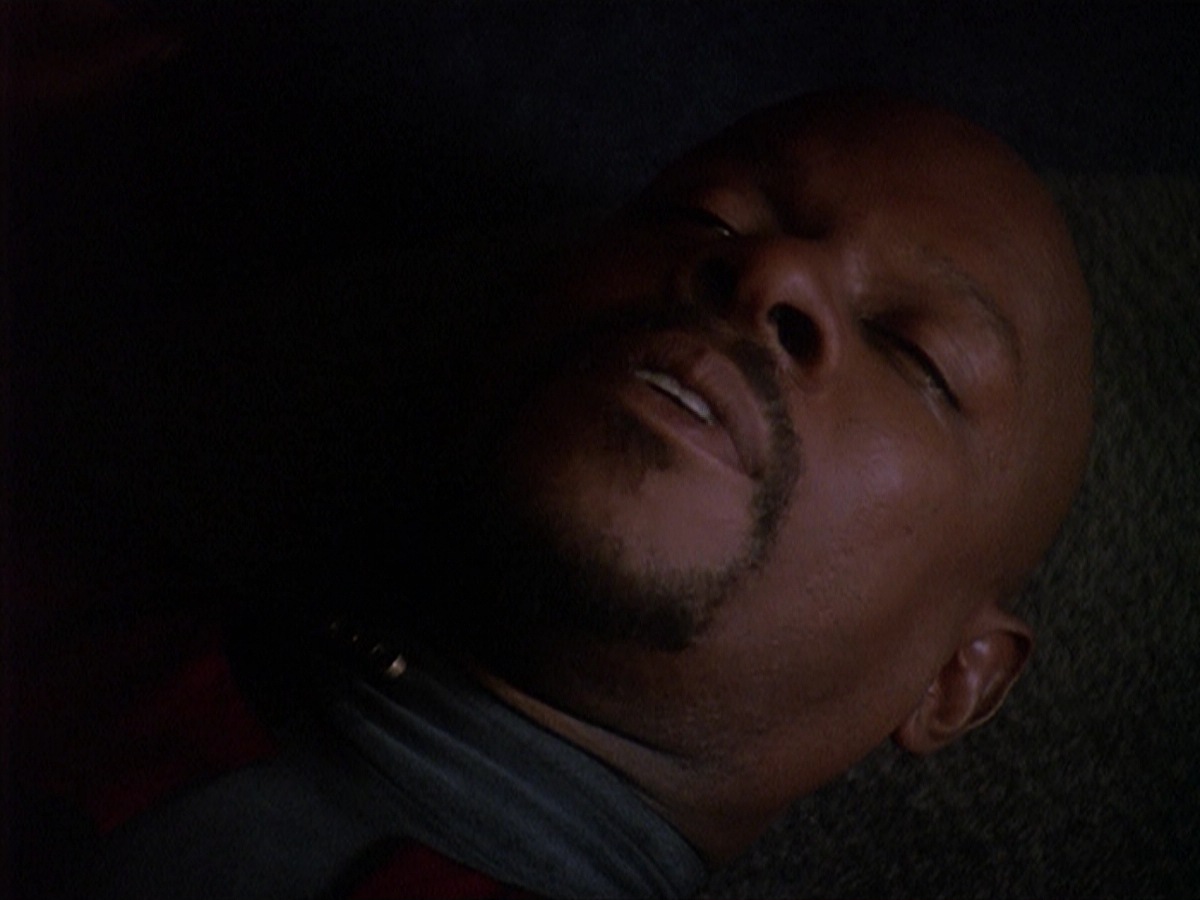 extant_StarTrek_DS9_4x07-StarshipDown_3730.jpg