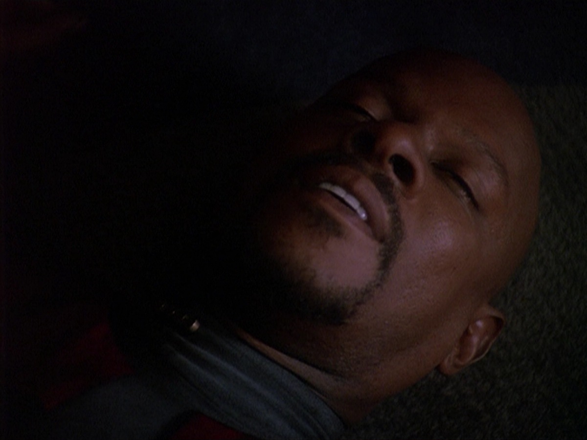 extant_StarTrek_DS9_4x07-StarshipDown_3751.jpg