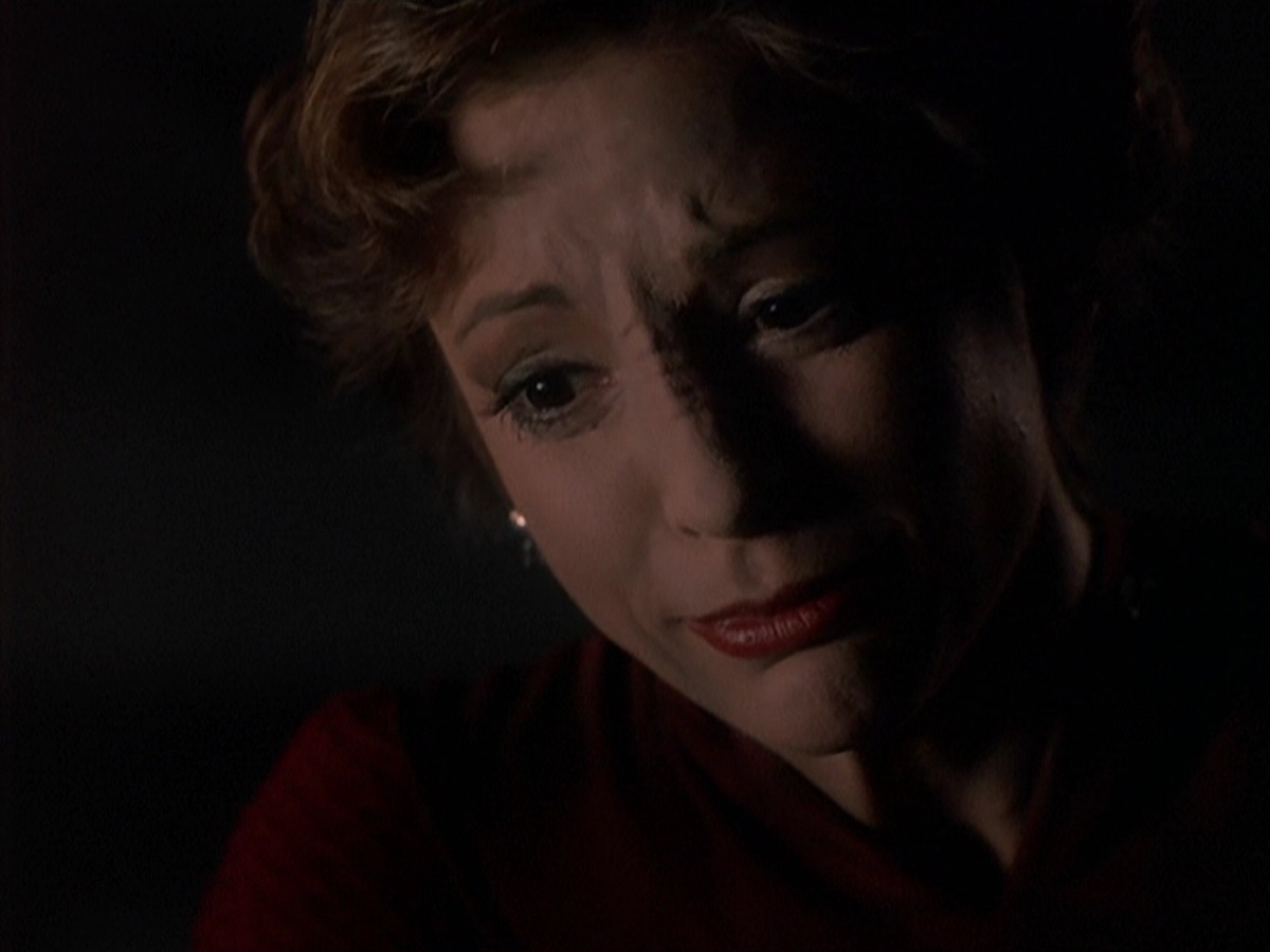 extant_StarTrek_DS9_4x07-StarshipDown_3755.jpg