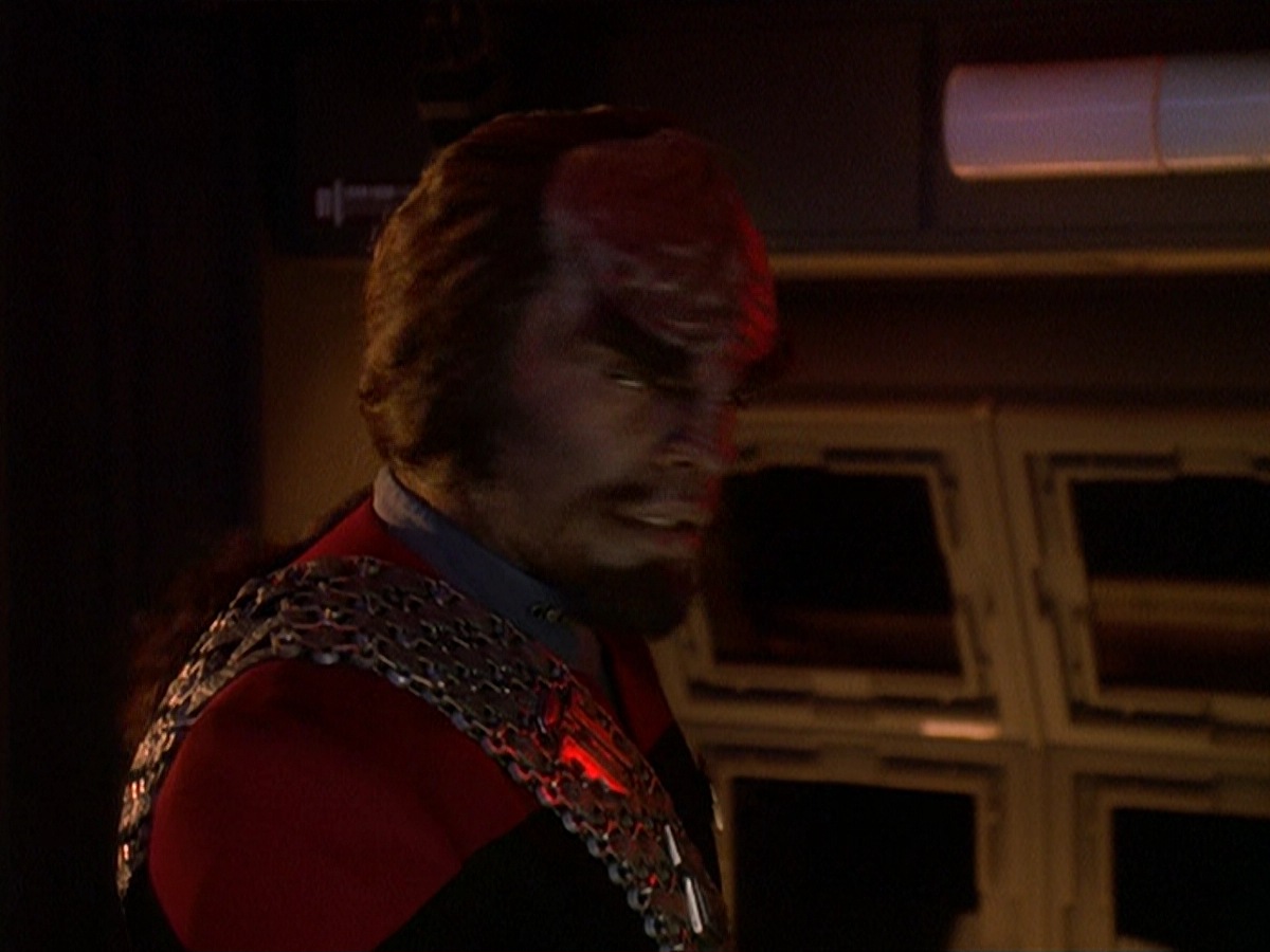 extant_StarTrek_DS9_4x07-StarshipDown_3783.jpg