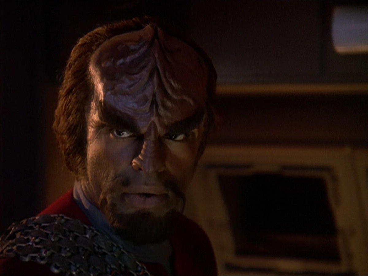 extant_StarTrek_DS9_4x07-StarshipDown_3808.jpg