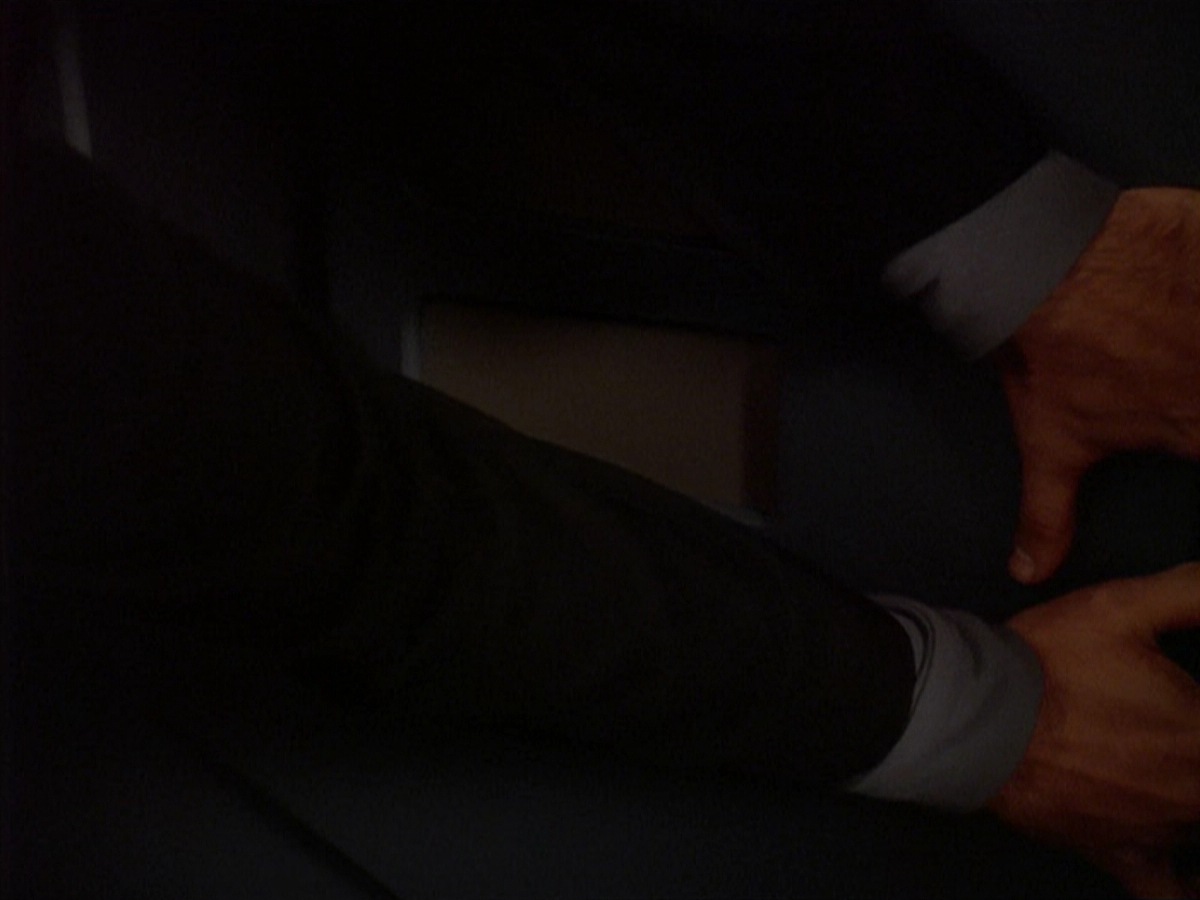 extant_StarTrek_DS9_4x07-StarshipDown_3846.jpg