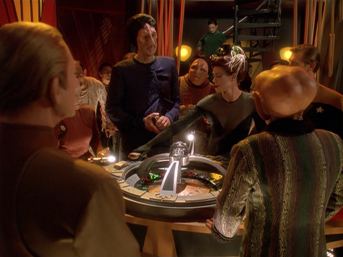 extant_StarTrek_DS9_4x07-StarshipDown_3911.jpg