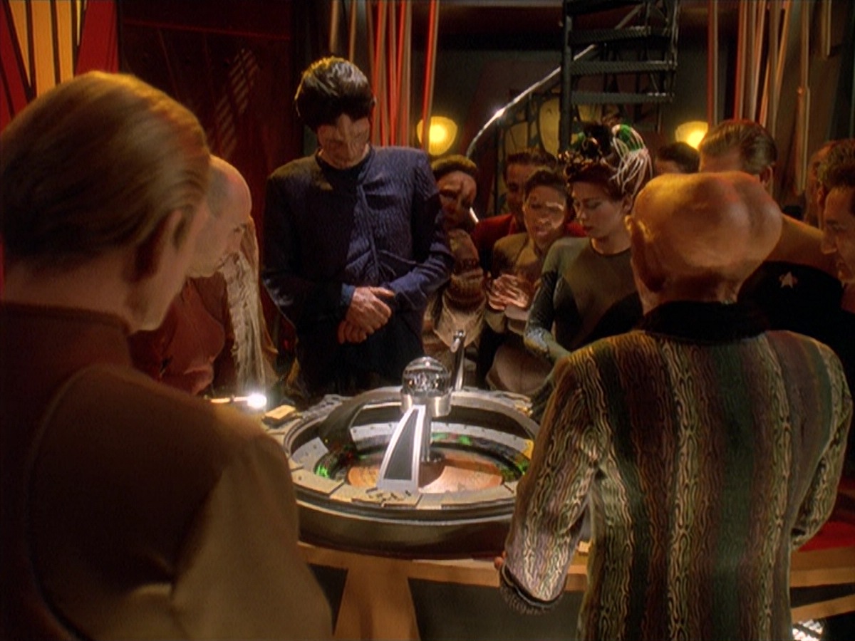 extant_StarTrek_DS9_4x07-StarshipDown_3970.jpg