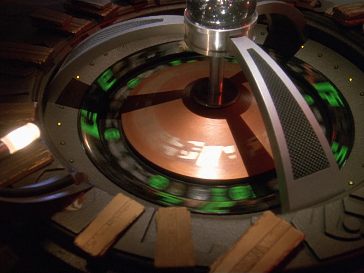 extant_StarTrek_DS9_4x07-StarshipDown_3975.jpg
