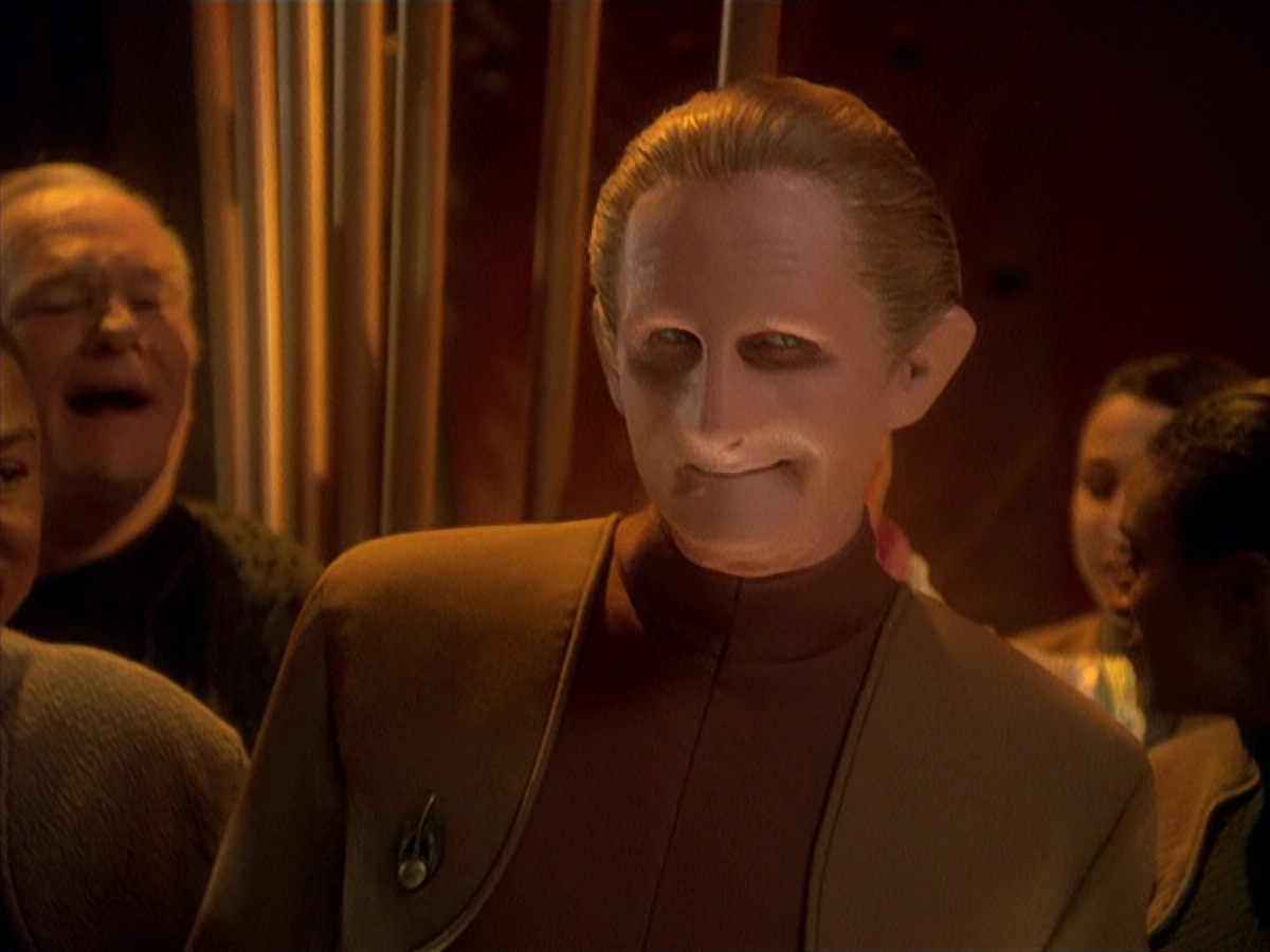 extant_StarTrek_DS9_4x07-StarshipDown_3998.jpg