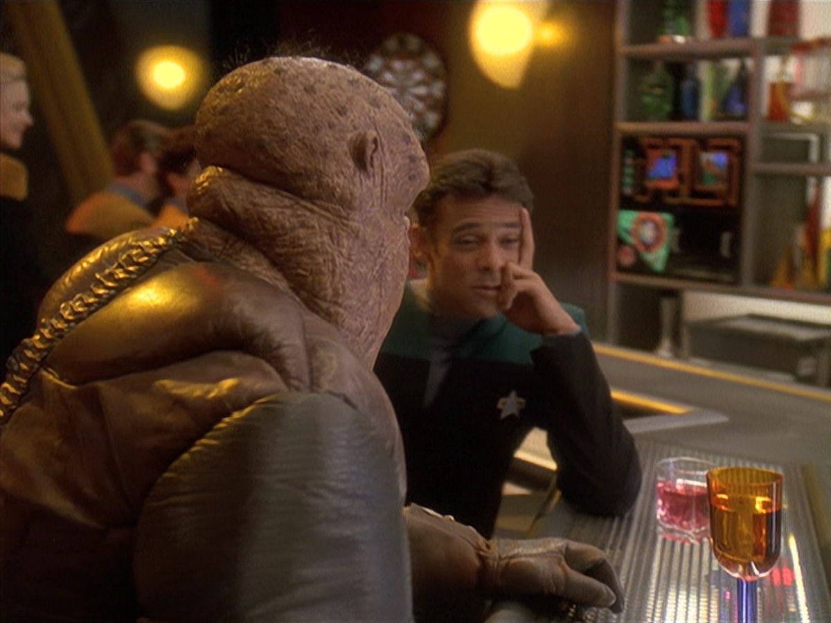 extant_StarTrek_DS9_4x07-StarshipDown_4019.jpg