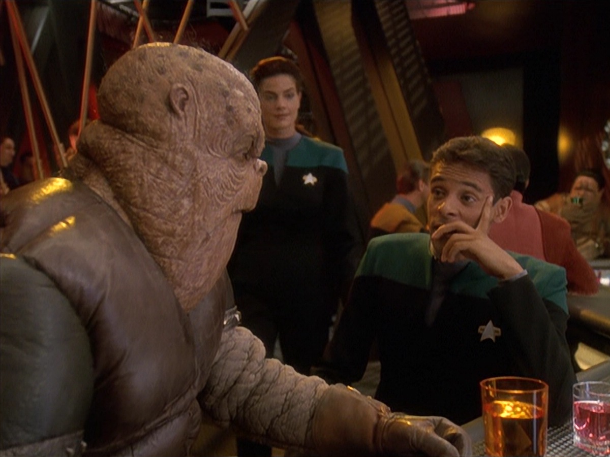 extant_StarTrek_DS9_4x07-StarshipDown_4030.jpg