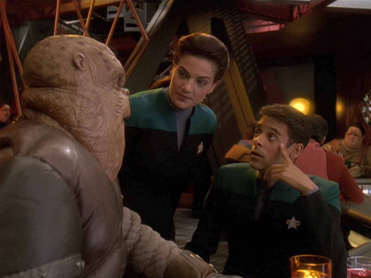 extant_StarTrek_DS9_4x07-StarshipDown_4034.jpg