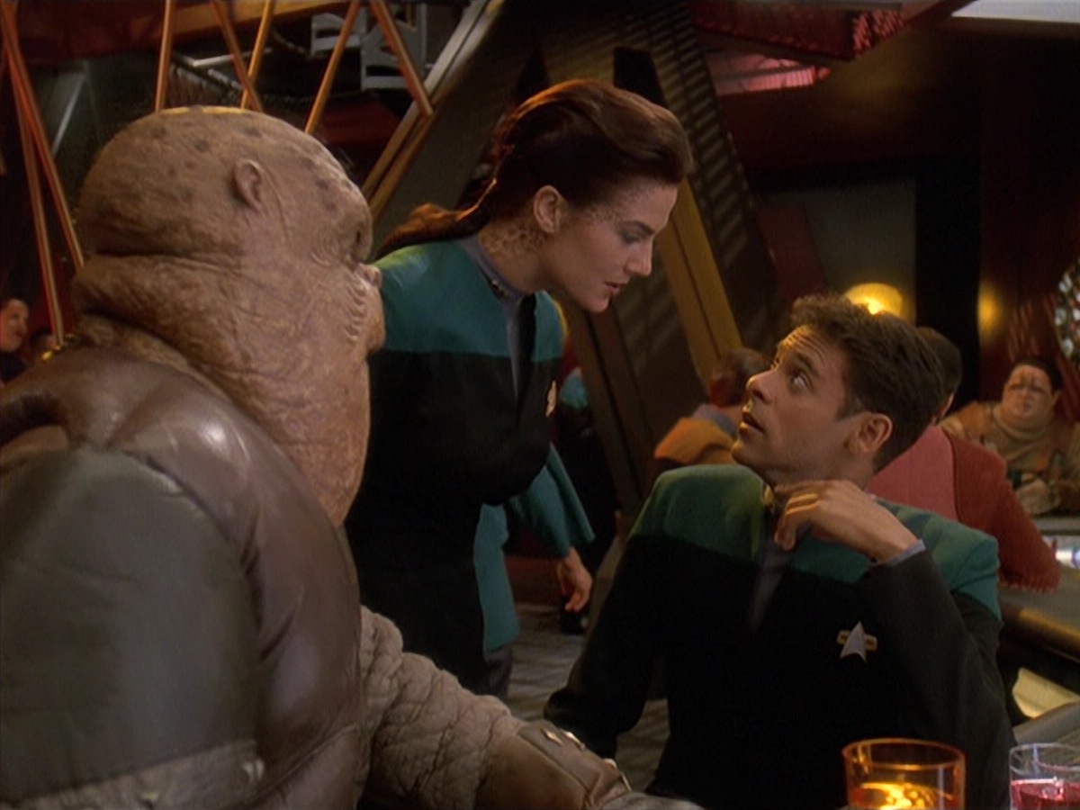 extant_StarTrek_DS9_4x07-StarshipDown_4035.jpg