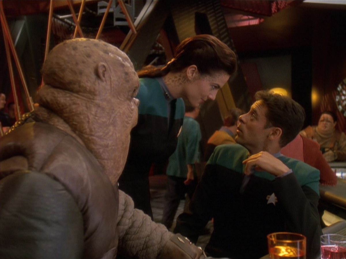 extant_StarTrek_DS9_4x07-StarshipDown_4038.jpg
