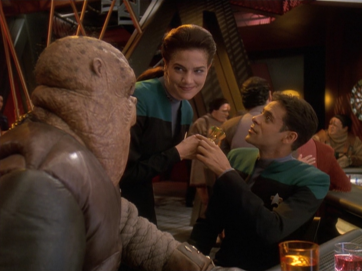 extant_StarTrek_DS9_4x07-StarshipDown_4045.jpg