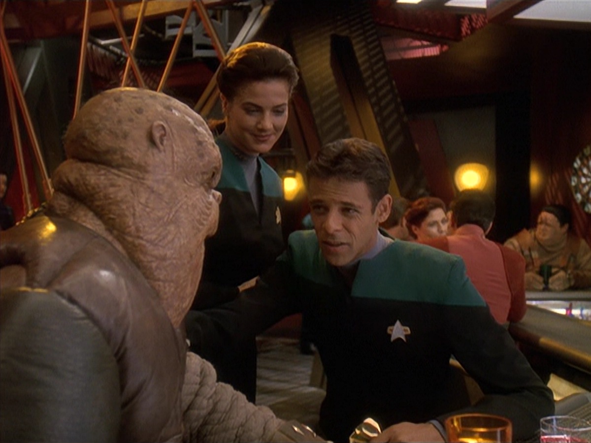 extant_StarTrek_DS9_4x07-StarshipDown_4060.jpg