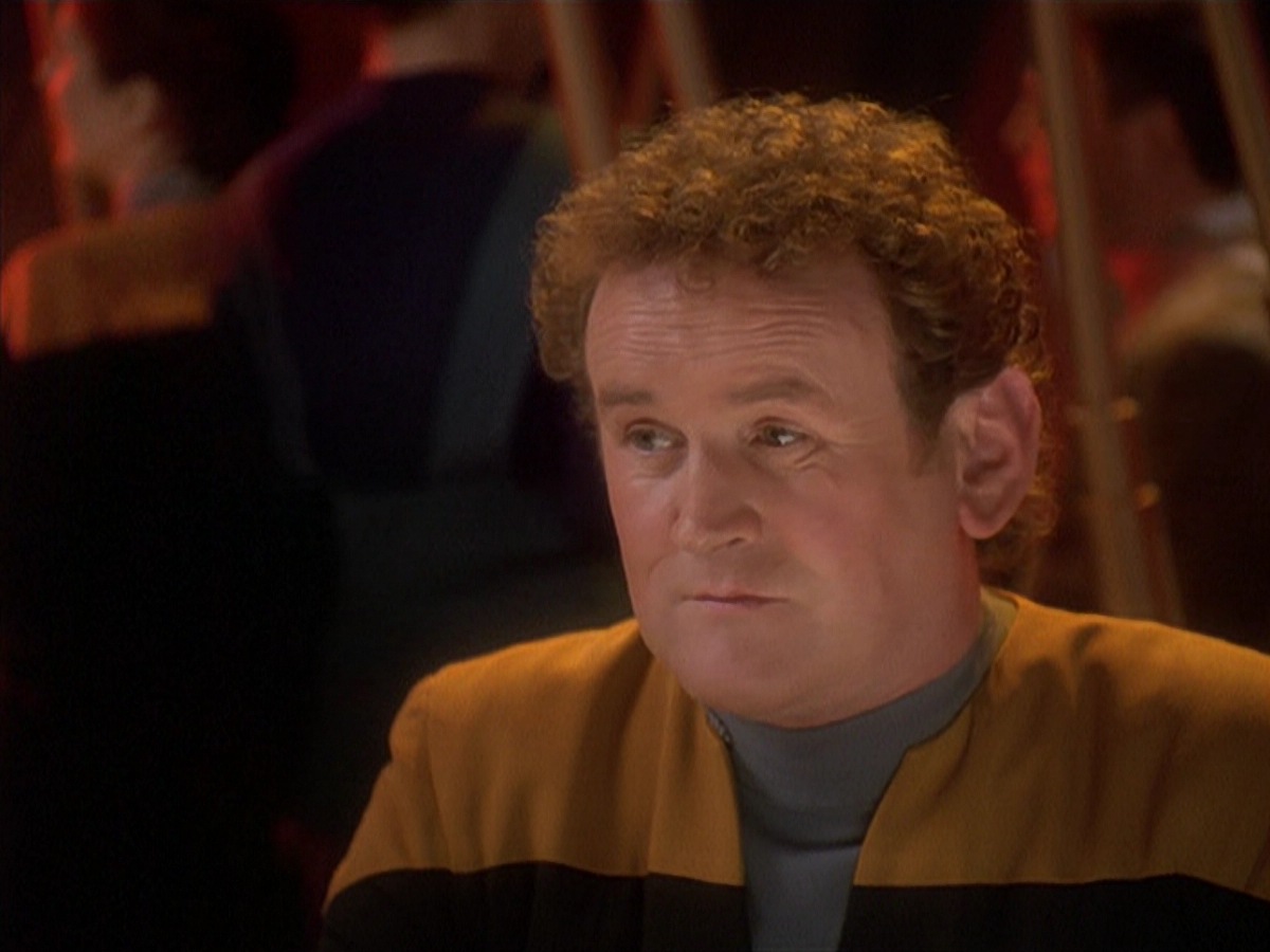 extant_StarTrek_DS9_4x07-StarshipDown_4100.jpg