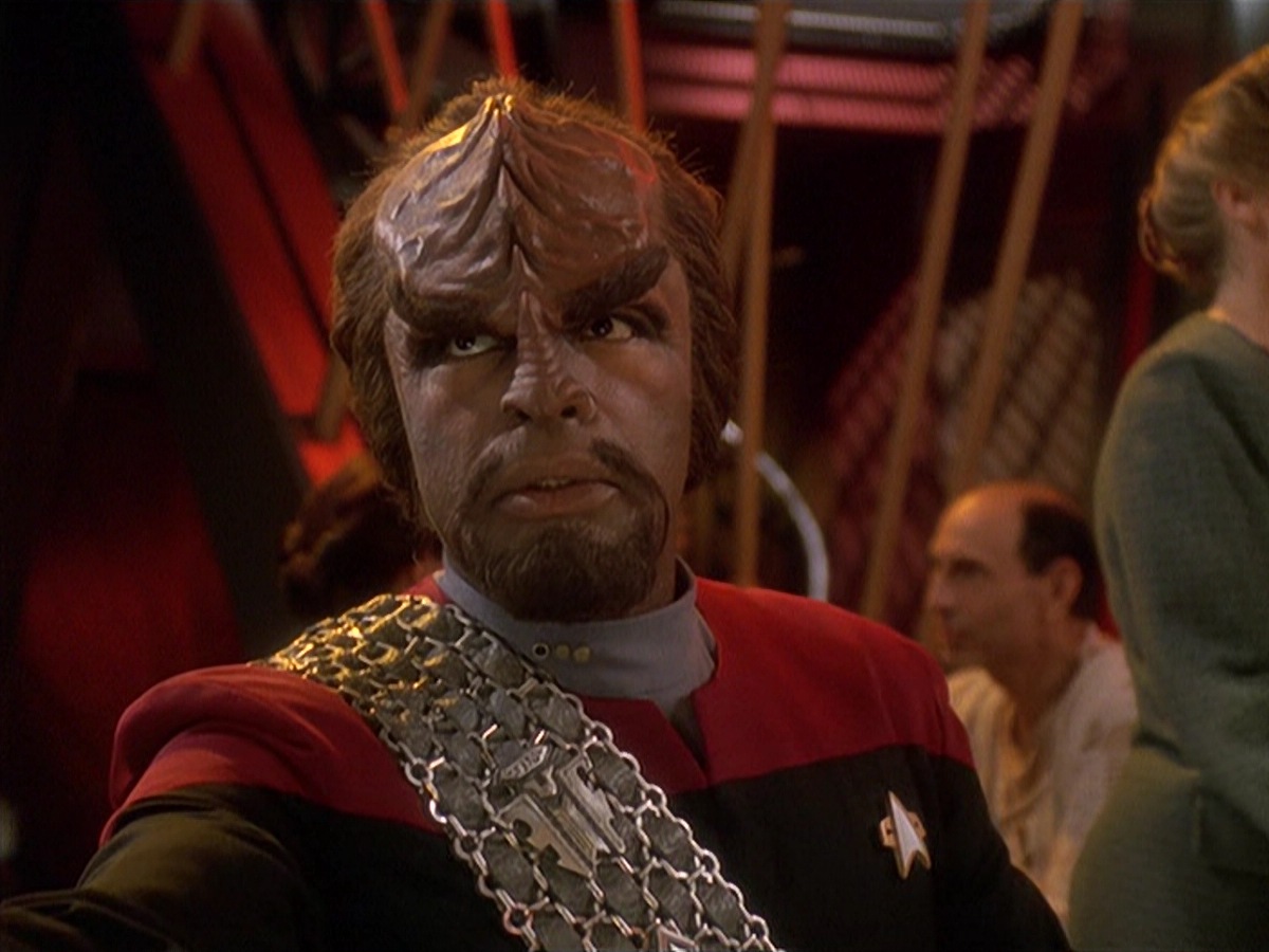 extant_StarTrek_DS9_4x07-StarshipDown_4104.jpg