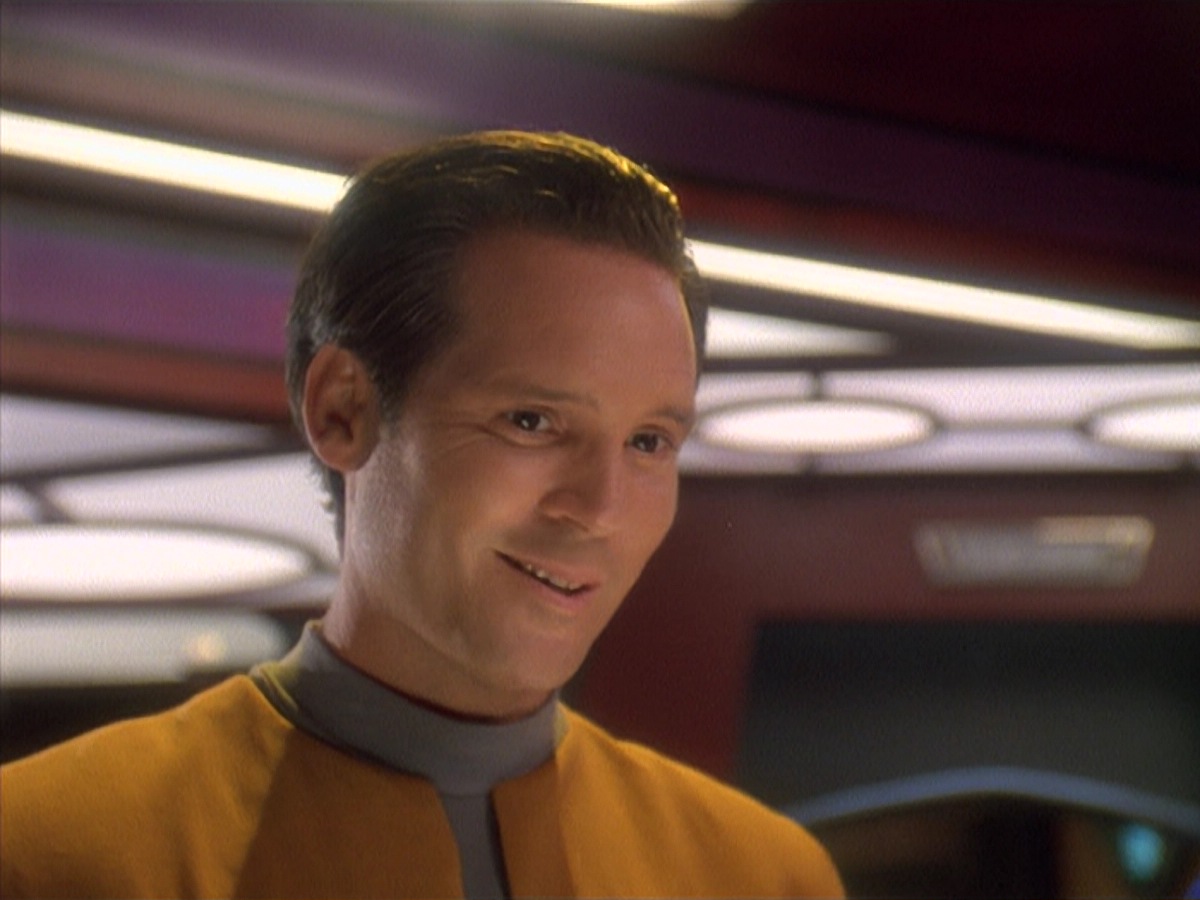 extant_StarTrek_DS9_4x07-StarshipDown_4106.jpg