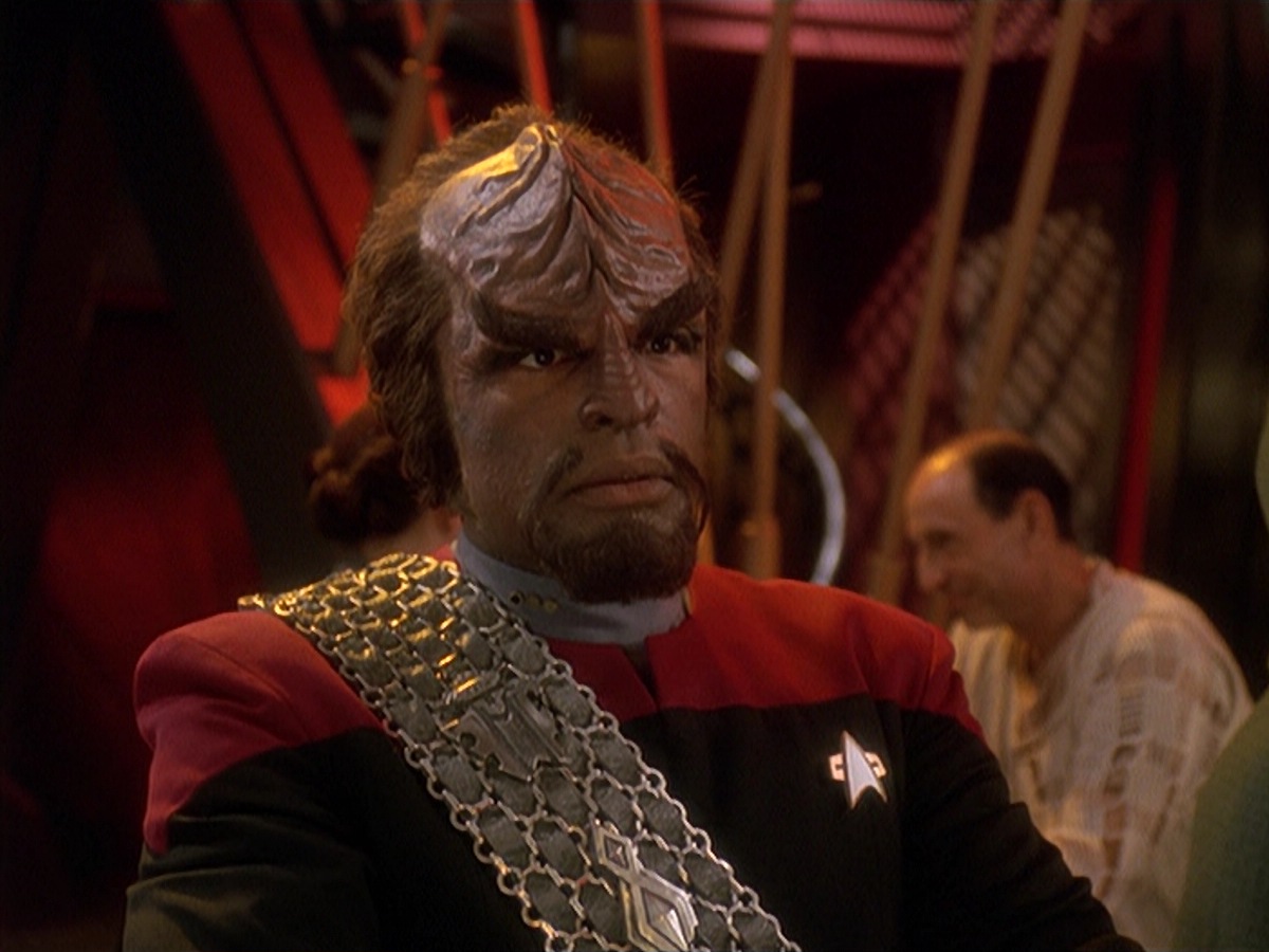 extant_StarTrek_DS9_4x07-StarshipDown_4138.jpg