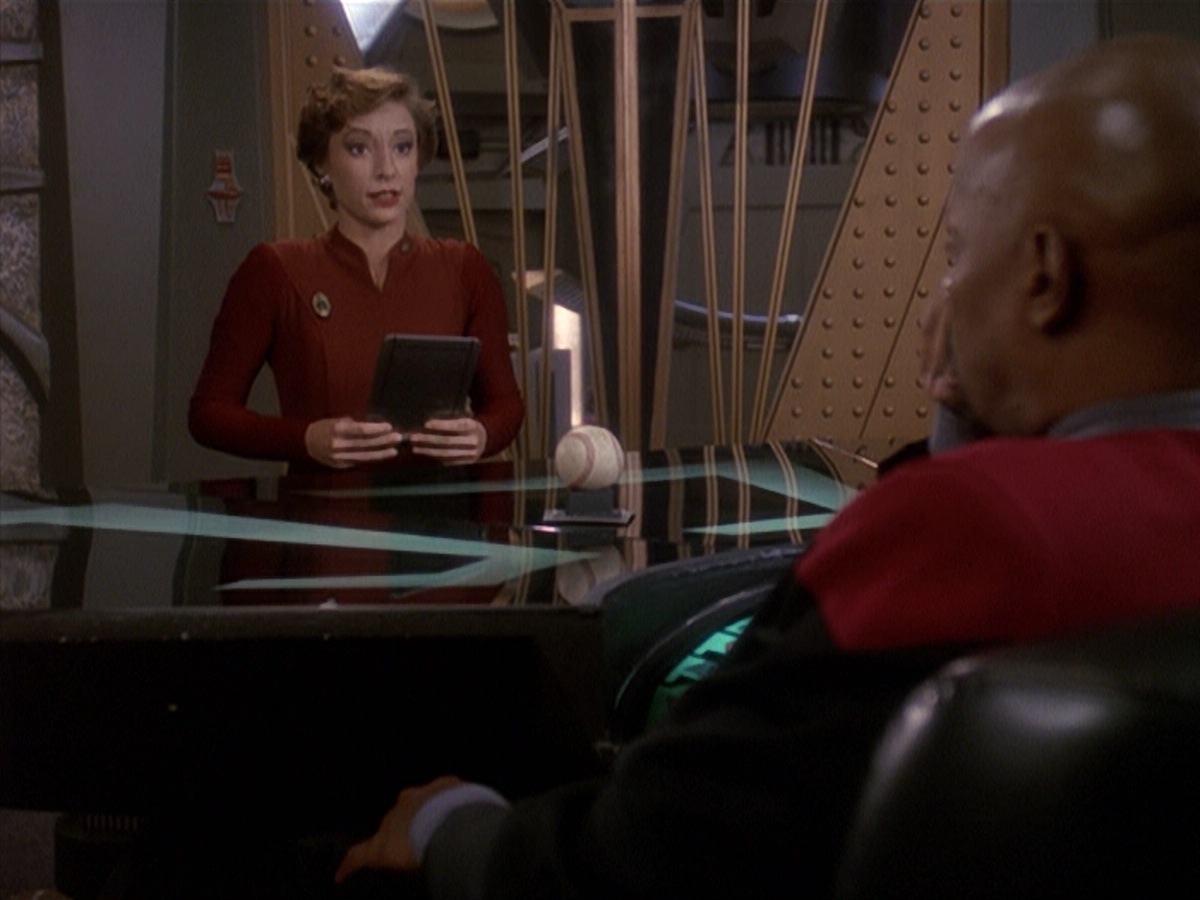 extant_StarTrek_DS9_4x07-StarshipDown_4156.jpg