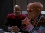 extant_StarTrek_DS9_4x07-StarshipDown_0124.jpg
